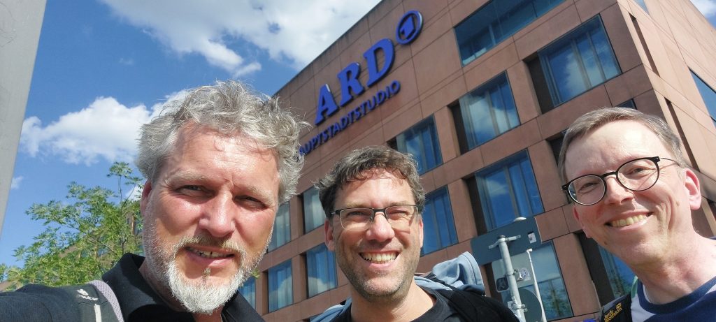 2wcom team at ard